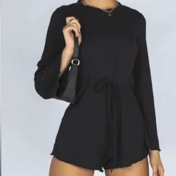 Black Princess polly romper - Picture 3 of 5
